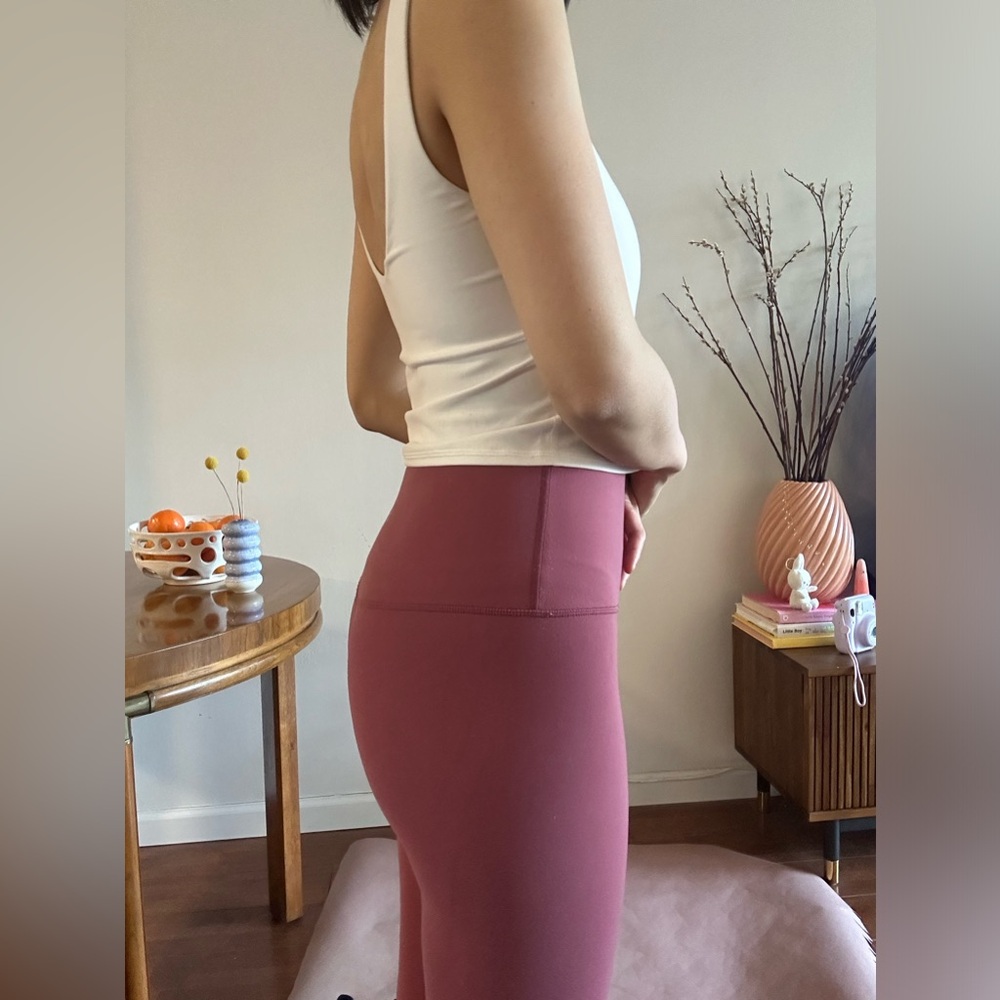 Lululemon Align crop 21” in Misty Merlot (pink) - Size 4 - Picture 8 of 14